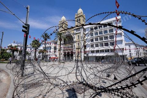 Scènes d ela vie quoitidenne sur l'avenue Habib Bourguiba