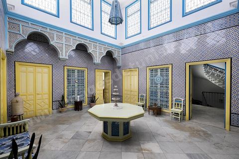 Bibliothèque IBLA dans le quartier de Bab Djedid à Tunis.