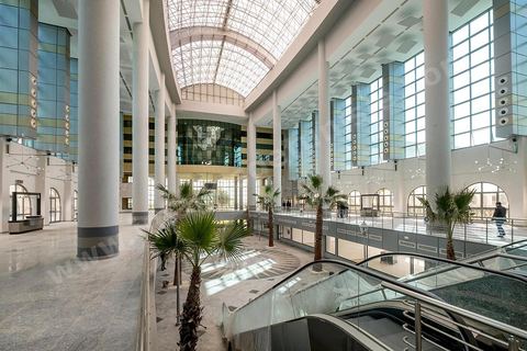 9 mars 2018 : Cité de la Culture à Tunis à quelques jours de son inauguration le 21 mars. Hall d'entrée