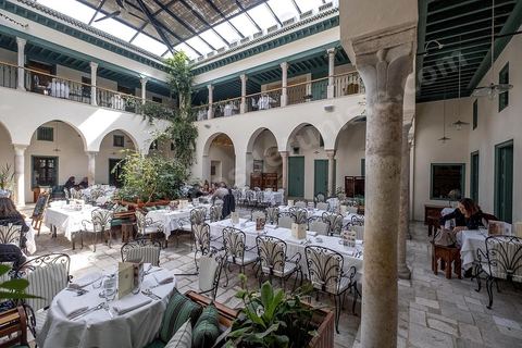 Restaurant Boutique Foundouk El Attarine dans la medina de Tunis