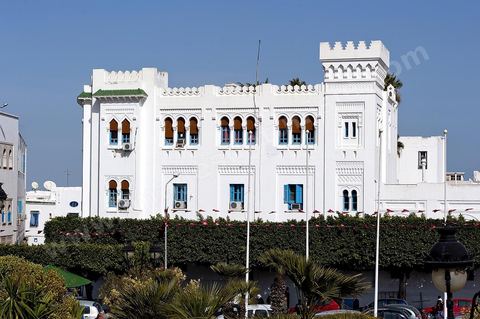Palais du Ministère des Finances sur la Place du Gouvernement en haut de la medina de Tunis