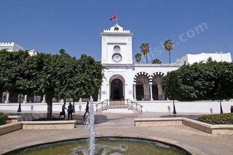 Palais du Ministère des Finances sur la Place du Gouvernement en haut de la medina de Tunis