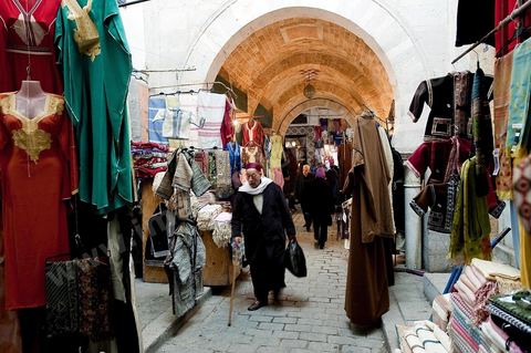 Souk de la laine dans la medina de Tunis