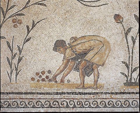 détail figurant un homme ramassant des olives, II ap JC, La Chabba, musee du Bardo
