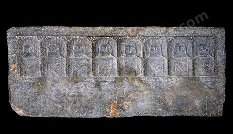 bas relief des huit divinites libyques, musee du bardo, Chemtou