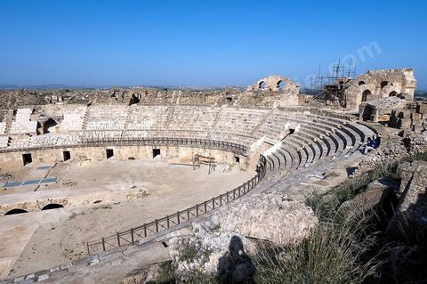Amphithéâtre sur le site archéologique romain de Uthina / Oudna dans la région de Mornag banlieue sud de Tunis
