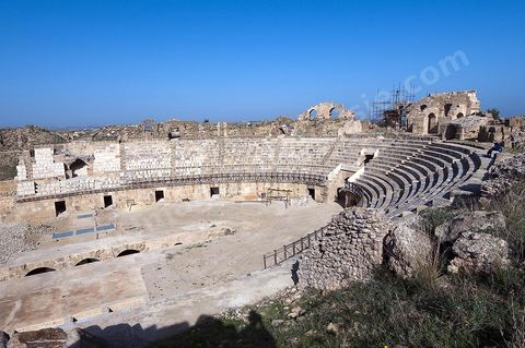 Amphithéâtre sur le site archéologique romain de Uthina / Oudna dans la région de Mornag banlieue sud de Tunis
